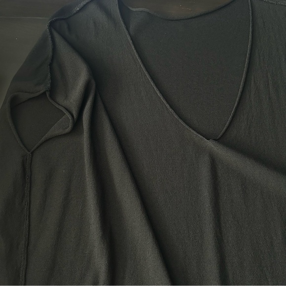 Anne Claire Made in Italy Viscous V-Neck Women's Top - Picture 5 of 9